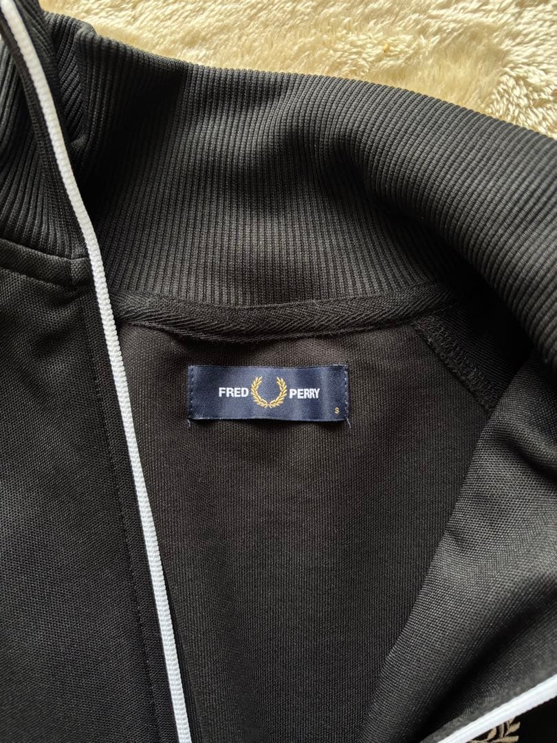 FRED PERRY フレッドペリー　トラックジャケット