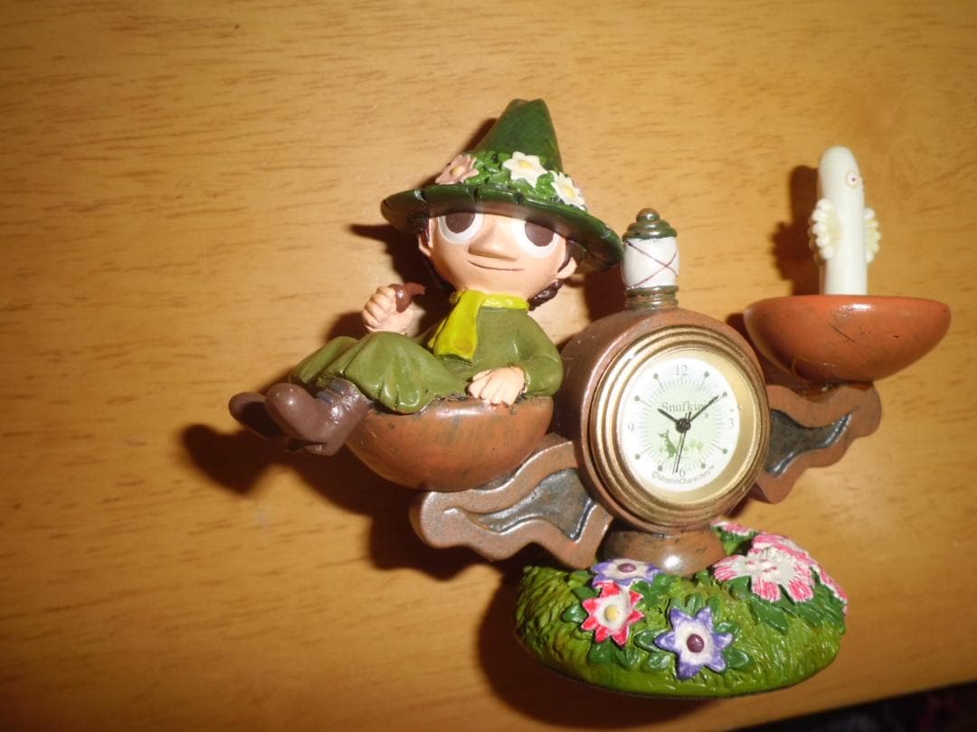 ムーミン谷 スナフキンとニョロニョロ　置時計　置き時計