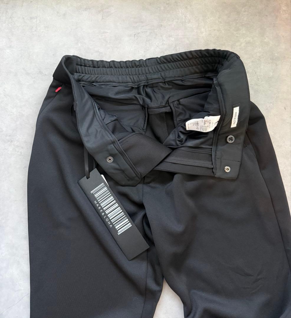 新品 ★ MARK&LONA ジョガーパンツ 黒 スウェット マーク&ロナ