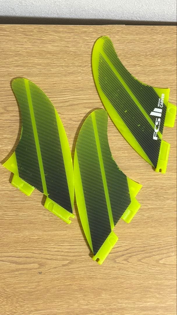 翌日発送可！再値下げ！FCS II CARVER サーフボードフィン M