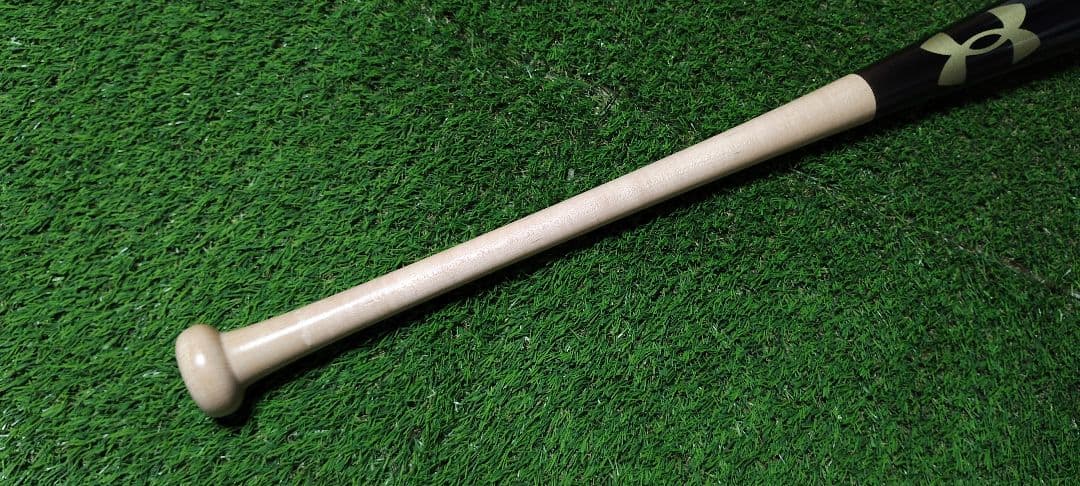 アンダーアーマー　柳田悠岐　木製バット