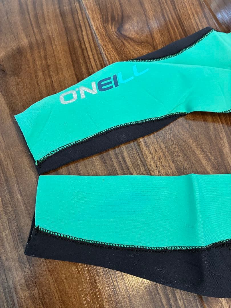 【新品タグ付き】O’NEILL オニール レディース デザインウェットスーツ 4