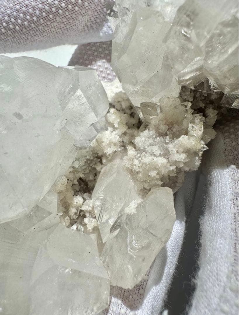 アポフィライト クラスター 魚眼石 浄化