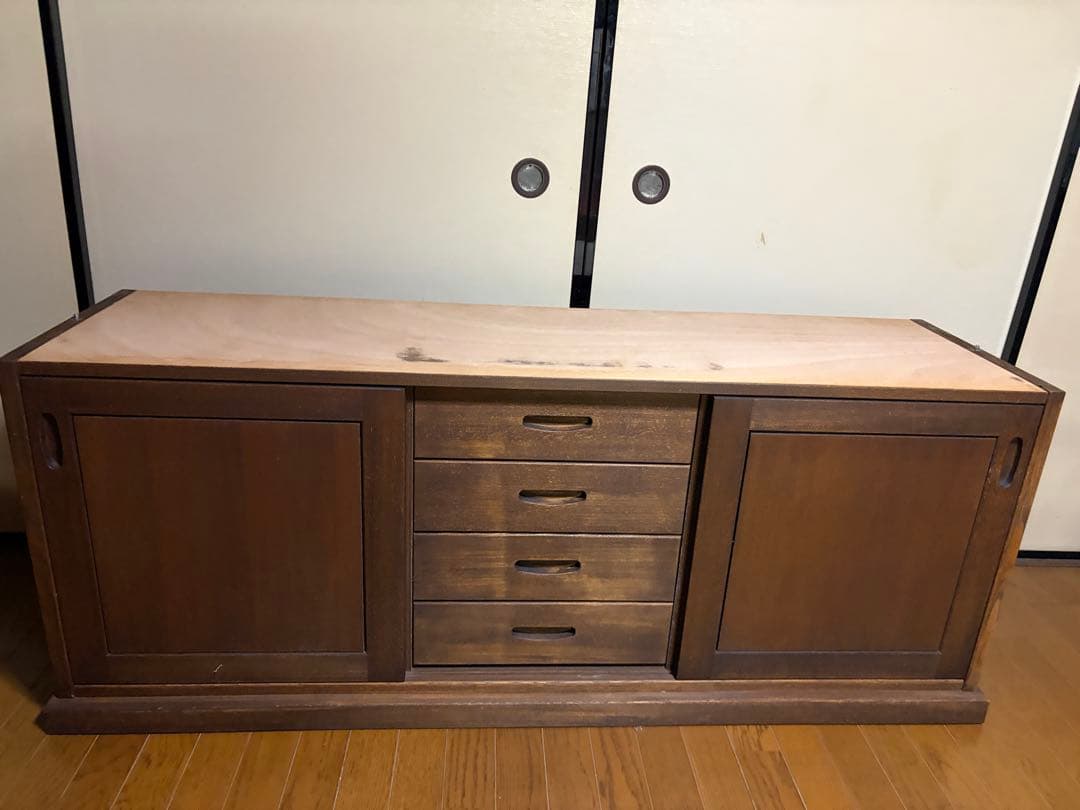 木製ディスプレイキャビネット　食器棚