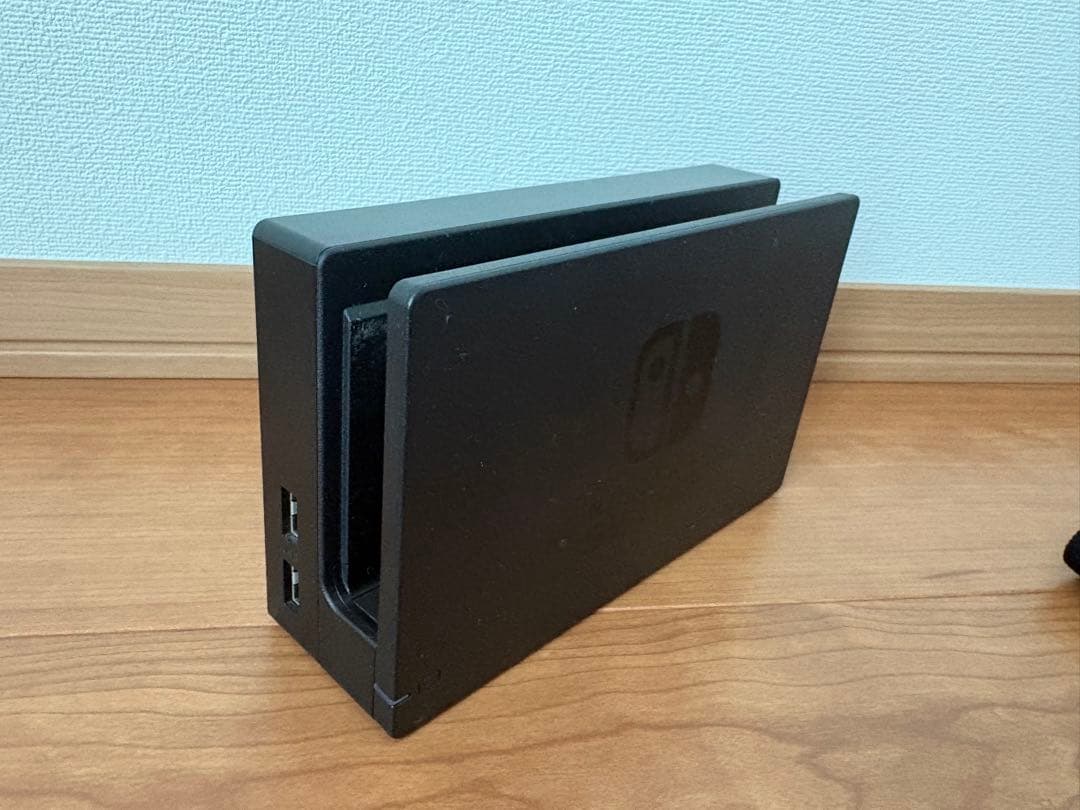 Nintendo Switch スイッチ 本体 + 付属品