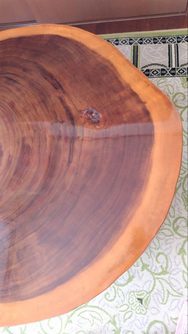 年輪テーブル 一枚板 座卓 ローテーブル サイズ117x107cm　高さ35cm
