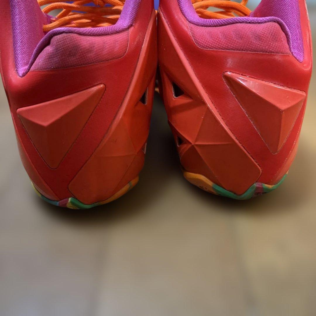 NIKEレブロン フルーティペブルズ