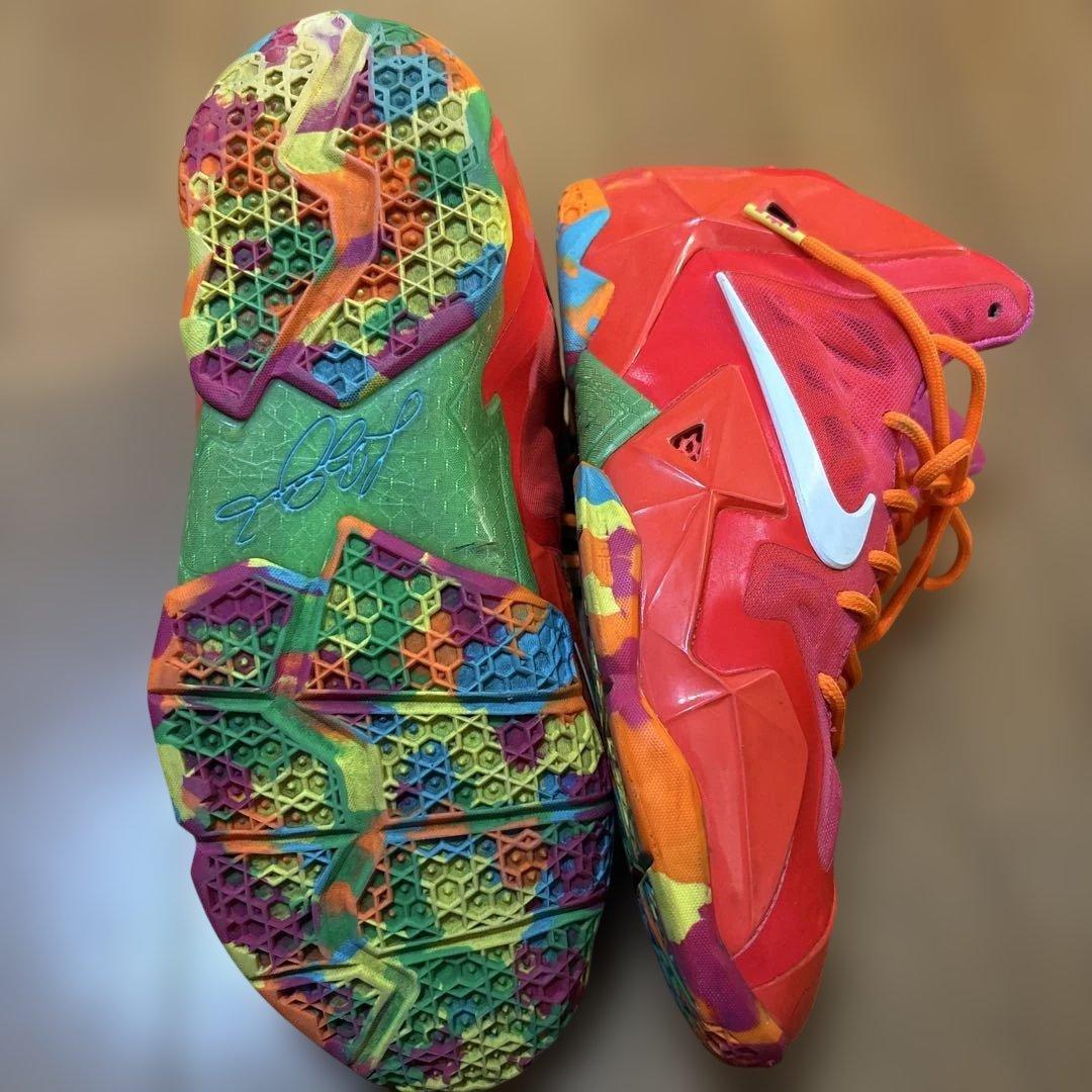 NIKEレブロン フルーティペブルズ