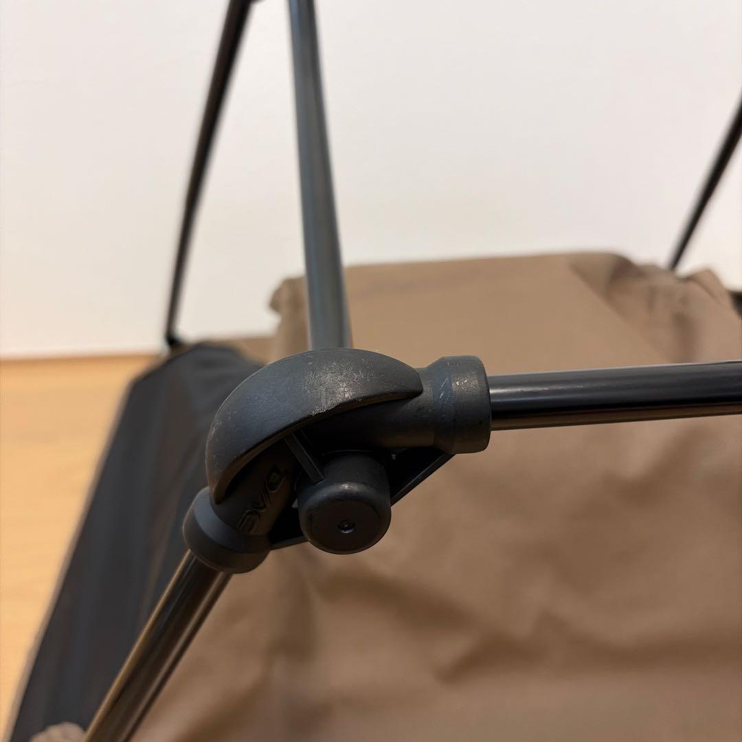 【美品】ヘリノックス グラウンドチェア　コヨーテタン