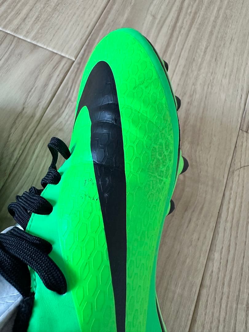 シューズ NIKE HYPERVENOM PHADE FG
