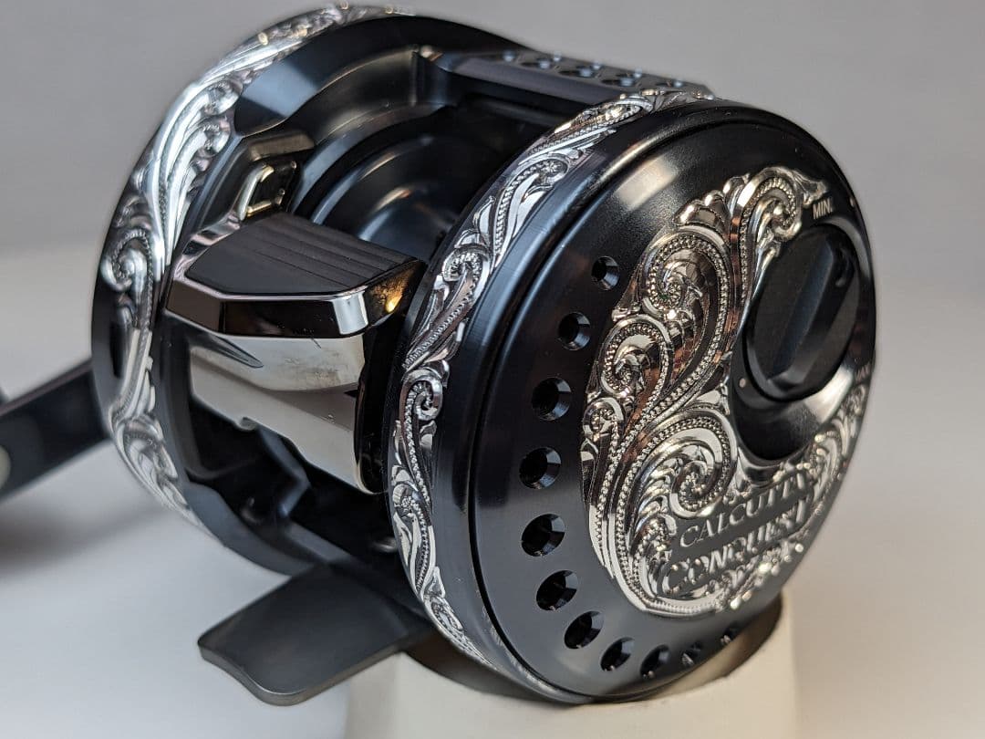 CALCUTTA CONQUEST 31HG 彫金 Engraving