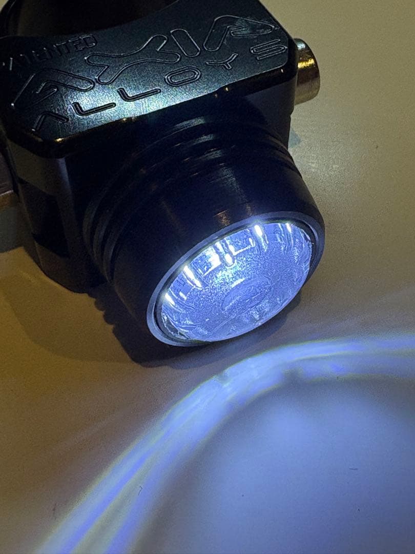 アクセサリー Axia Alloys LED Dome Light USB charge