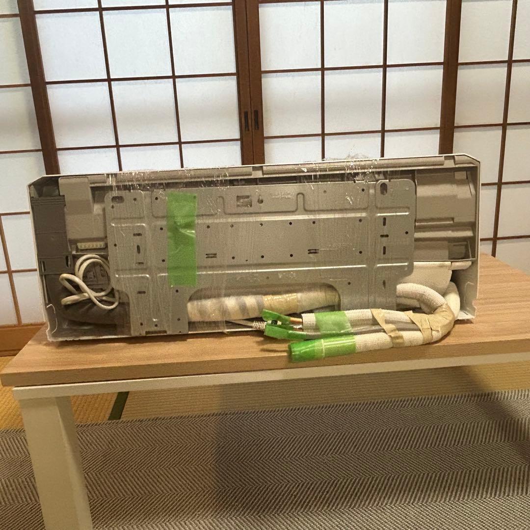 【美品】アイリスオーヤマ エアコン 2024年製 IHF2208G 付属品付き