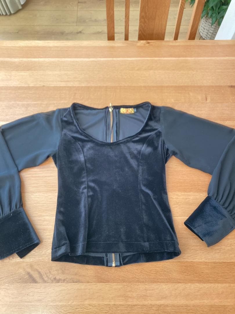 フラメンコブラウス　パフ・カフス袖　ベロア生地　ブラック Sサイズ