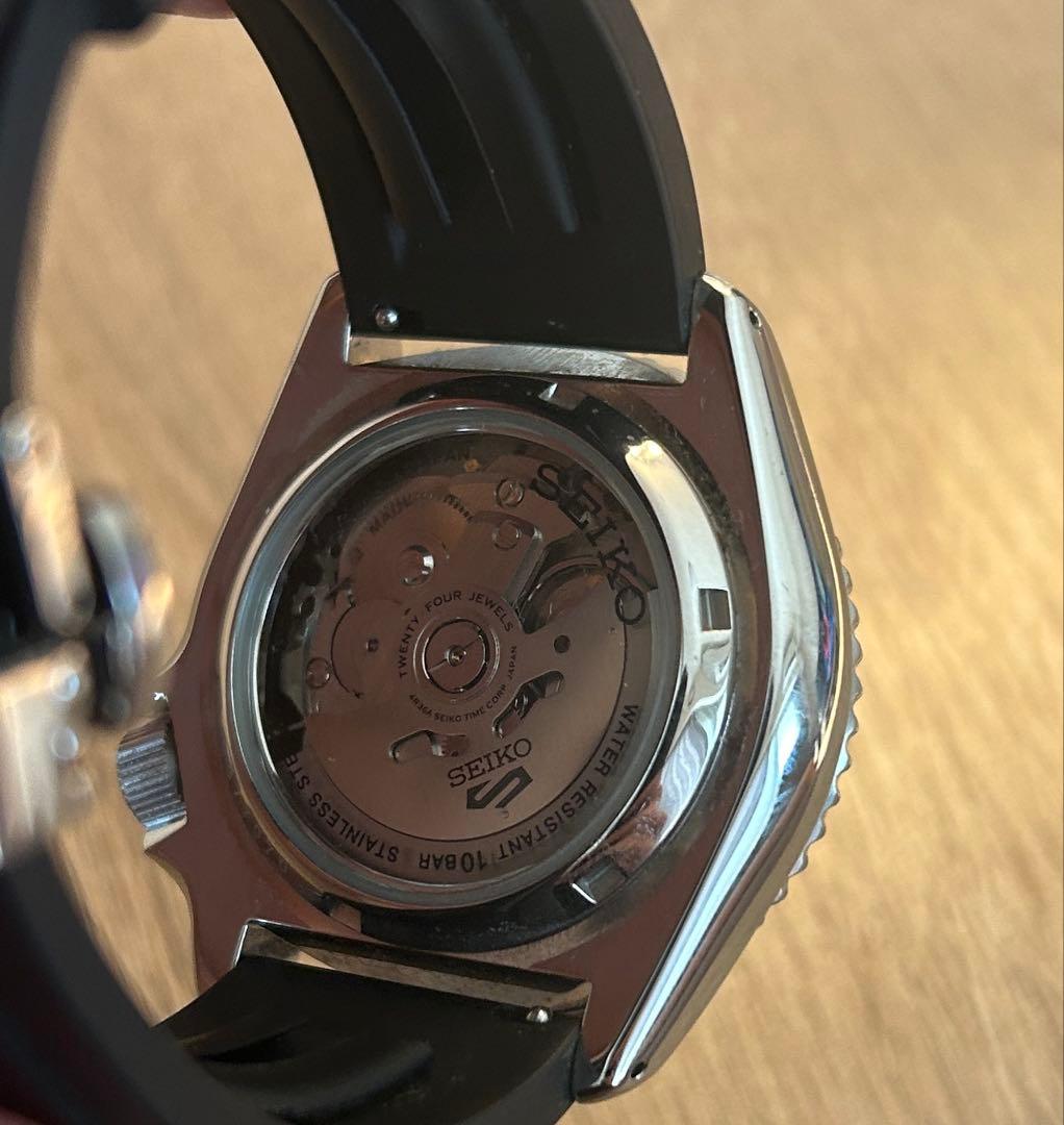 【値下げ】SEIKO ブラック ラバーベルト 時計