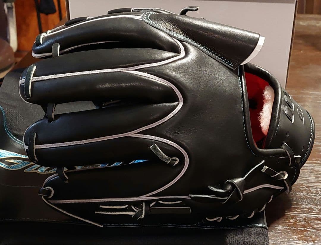 ボーイズ、高校野球に！新品未使用　ミズノ 限定菅野モデル　硬式用グローブ