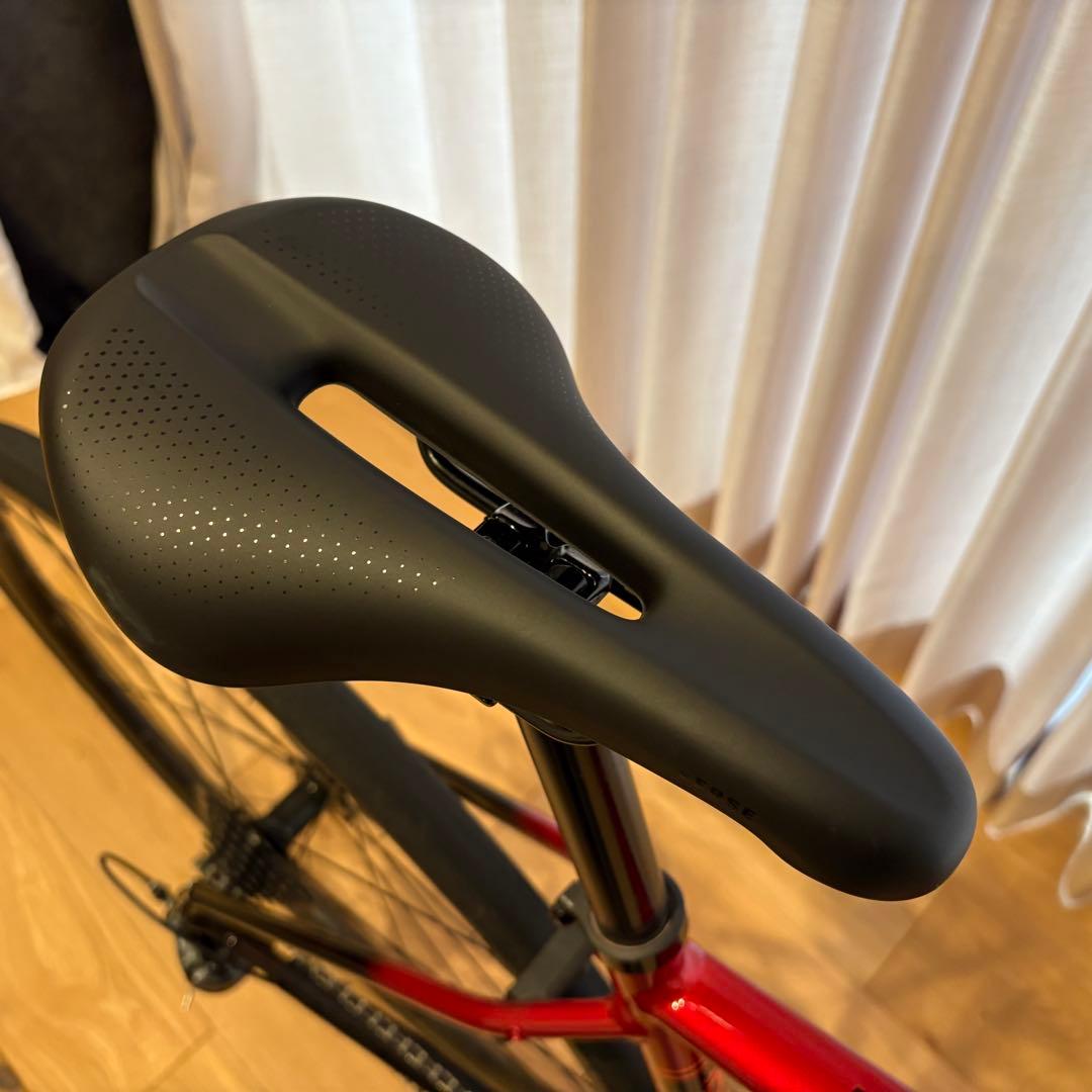 【美品】TREK Domane AL2 Gen4 ロードバイク