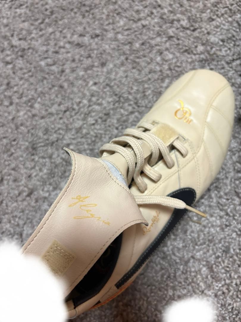 ナイキ　ティエンポ　ロナウジーニョ　HG サッカー　スパイク　NIKE シューズ