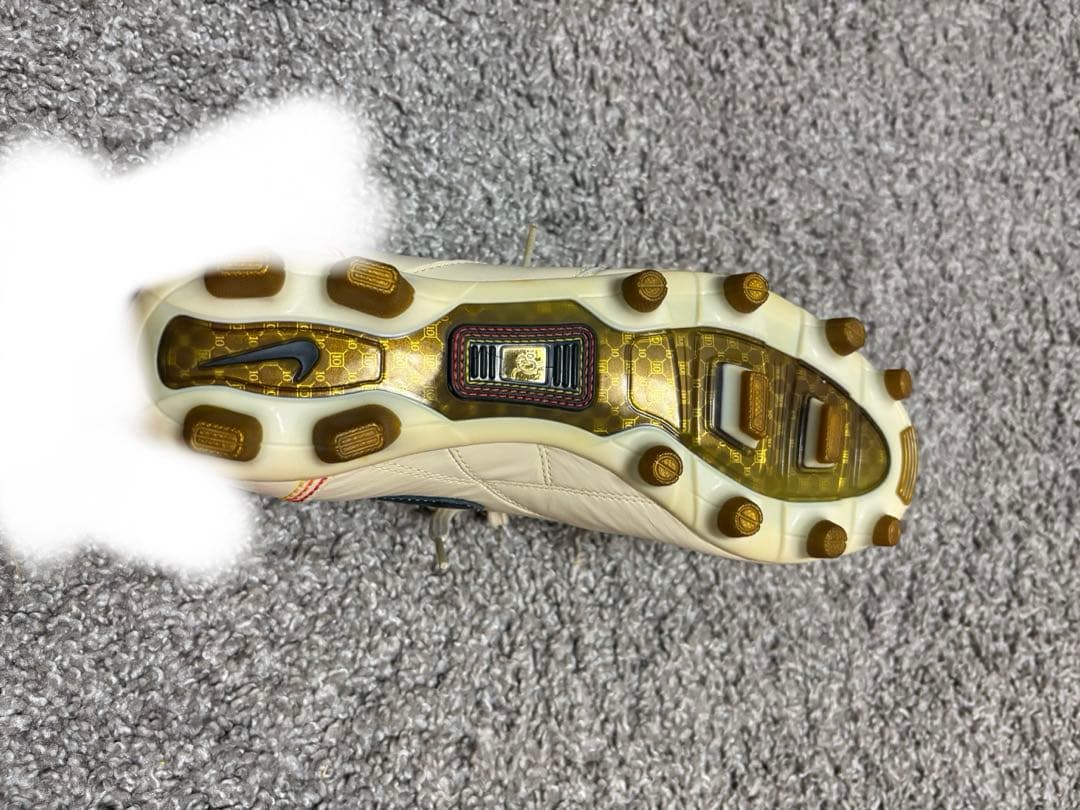 ナイキ　ティエンポ　ロナウジーニョ　HG サッカー　スパイク　NIKE シューズ