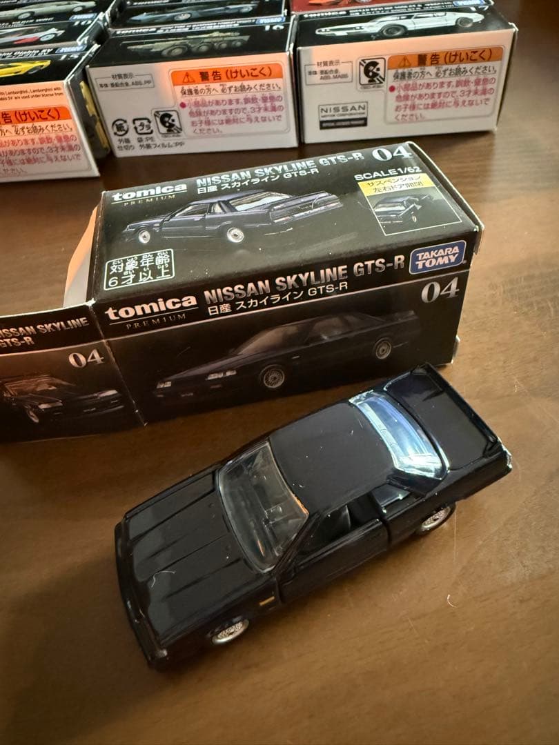 復*z様 トミカプレミアムミニカー　12台セット　まとめ売り