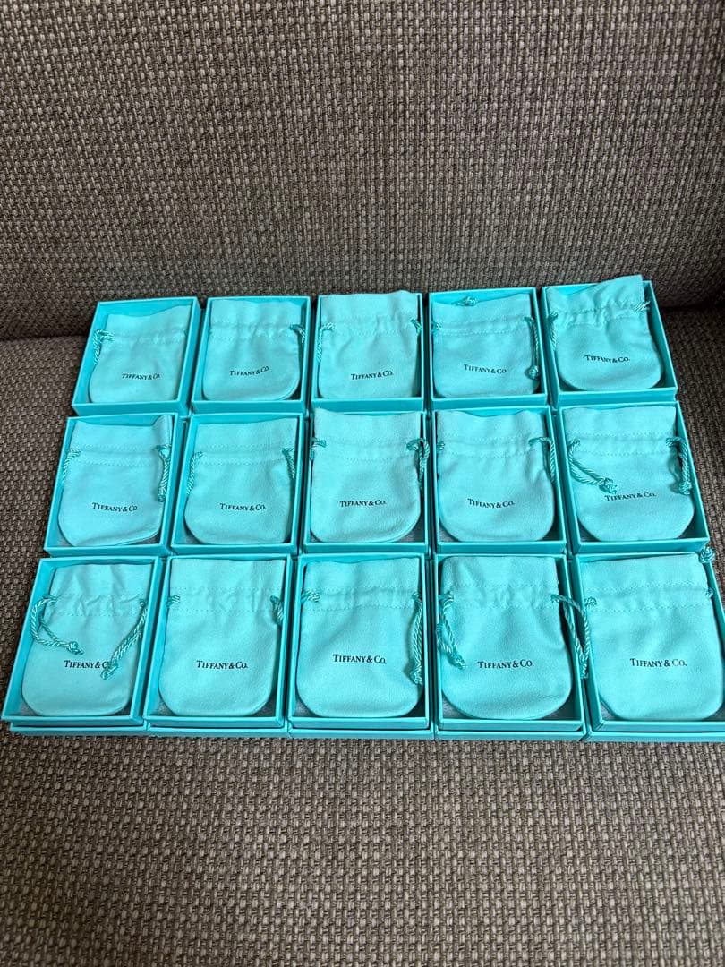 現行品　極美品Tiffany ティファニー空箱　巾着袋15セット