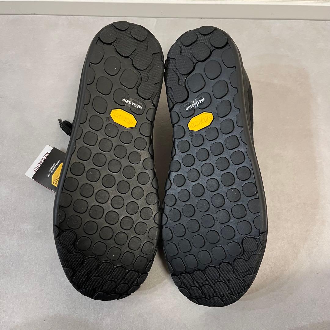 fi’zi:k GRAVITA VERSOR FLAT フィジーク シューズ