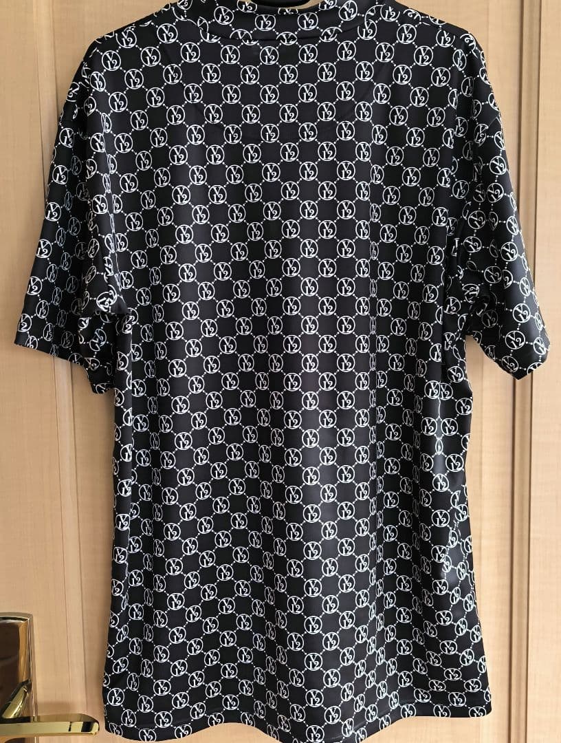 美品　V12 　ゴルフウエア　半袖 MONOGRAM MOCK ブラック　L