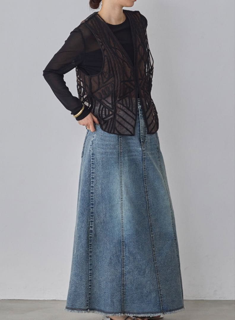 刺繍デザインシアーベスト