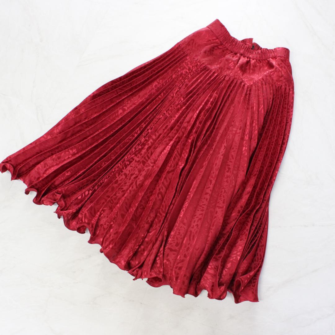 【美品 社交ダンス衣装】上下セット レッスンウェア 練習着 赤 レッド プリーツ