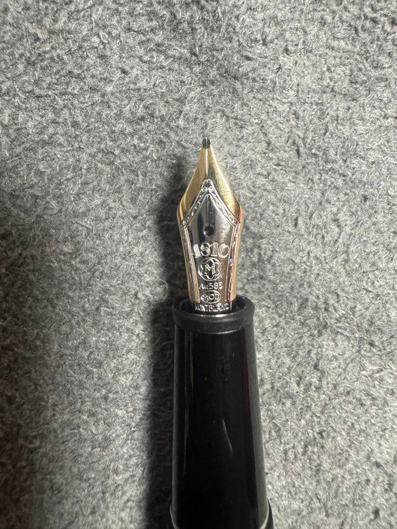 モンブラン(MONTBLANC)万年筆 マイスターシュテュック