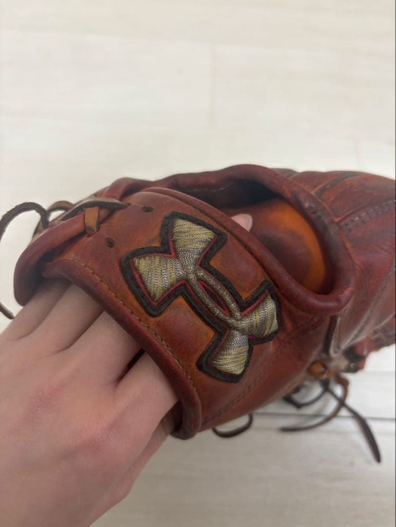 アンダーアーマー　大人用　軟式グローブ　アイウィル