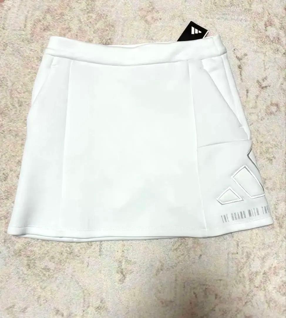 新品　M アディダスゴルフ ダンボールニット セットアップ バックロゴ　ホワイト