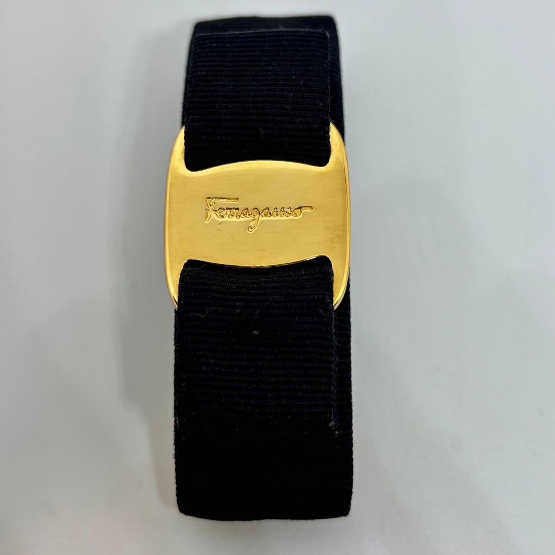 【フェラガモ】Ferragamo バレッタ ヴァラリボン ネイビー ゴールド金具