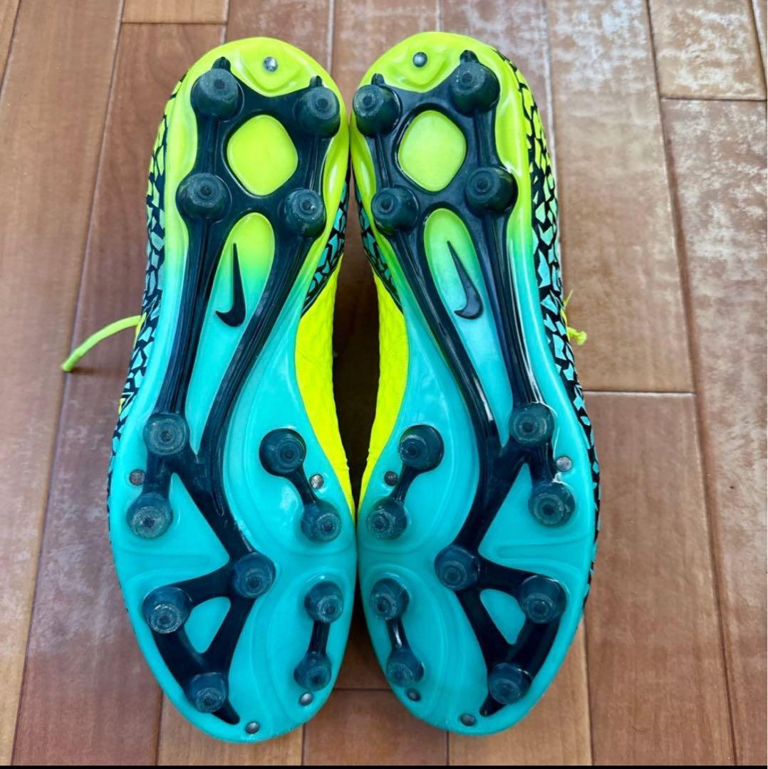 ナイキ ハイパーヴェノム ファタル II HG ACC