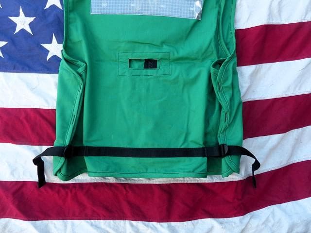 米軍 NAVY デッキクルー ライフプリザーバー ベスト 緑　Ｌ MK-1　04