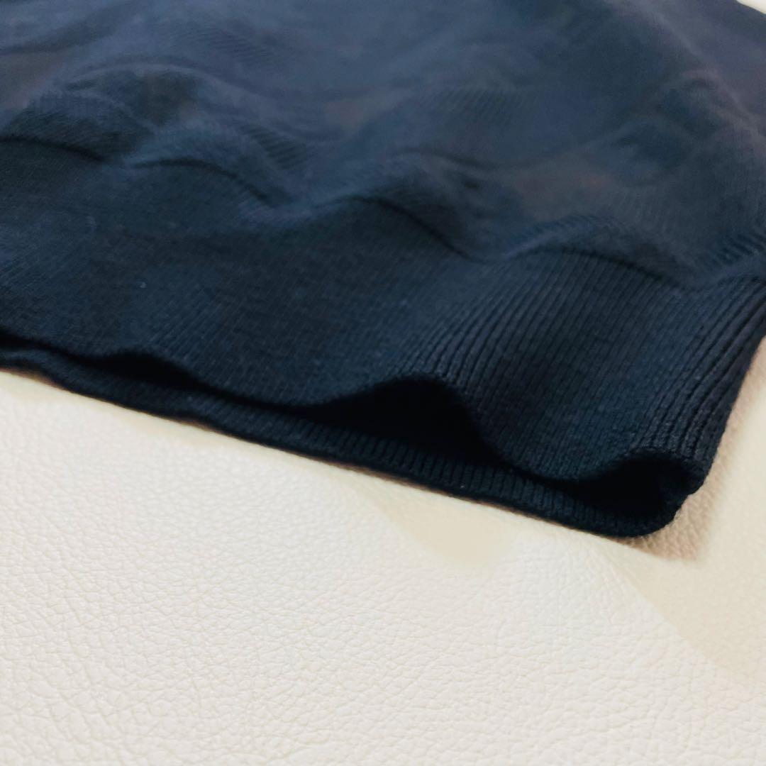 6412【美品】ブリーフィング　クルーネックニット　ななめロゴ　ブラック 総柄