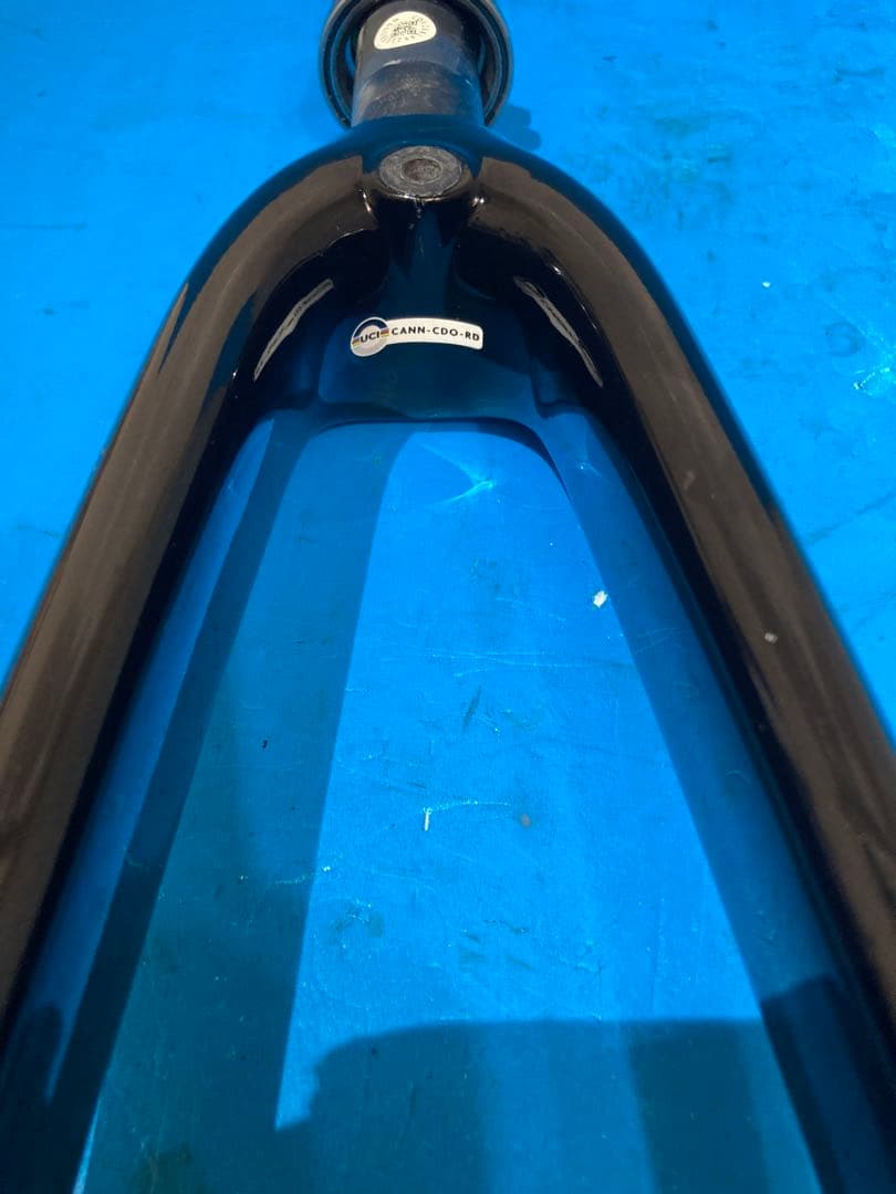 ★Cannondale 車種不明 フルカーボンフロントフォーク ヘッドパーツ付