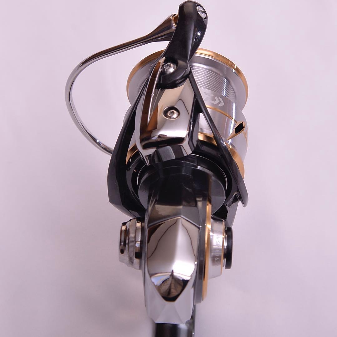 ダイワ ルビアス LT2500-XH スピニングリール