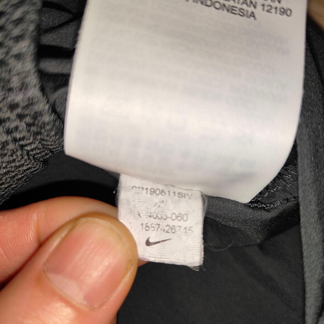 ナイキランニング　NIKERUNNING　トラックジャケット　ランニングウェア