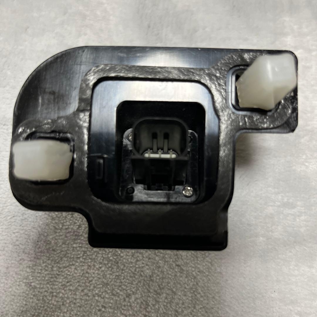 ヤリスクロス　MXPJ10 バックカメラ