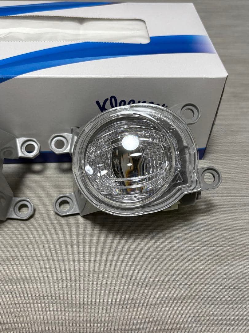 【新車外し】40系アルファード　ヴェルファイア　純正LEDフォグランプ ハリアー