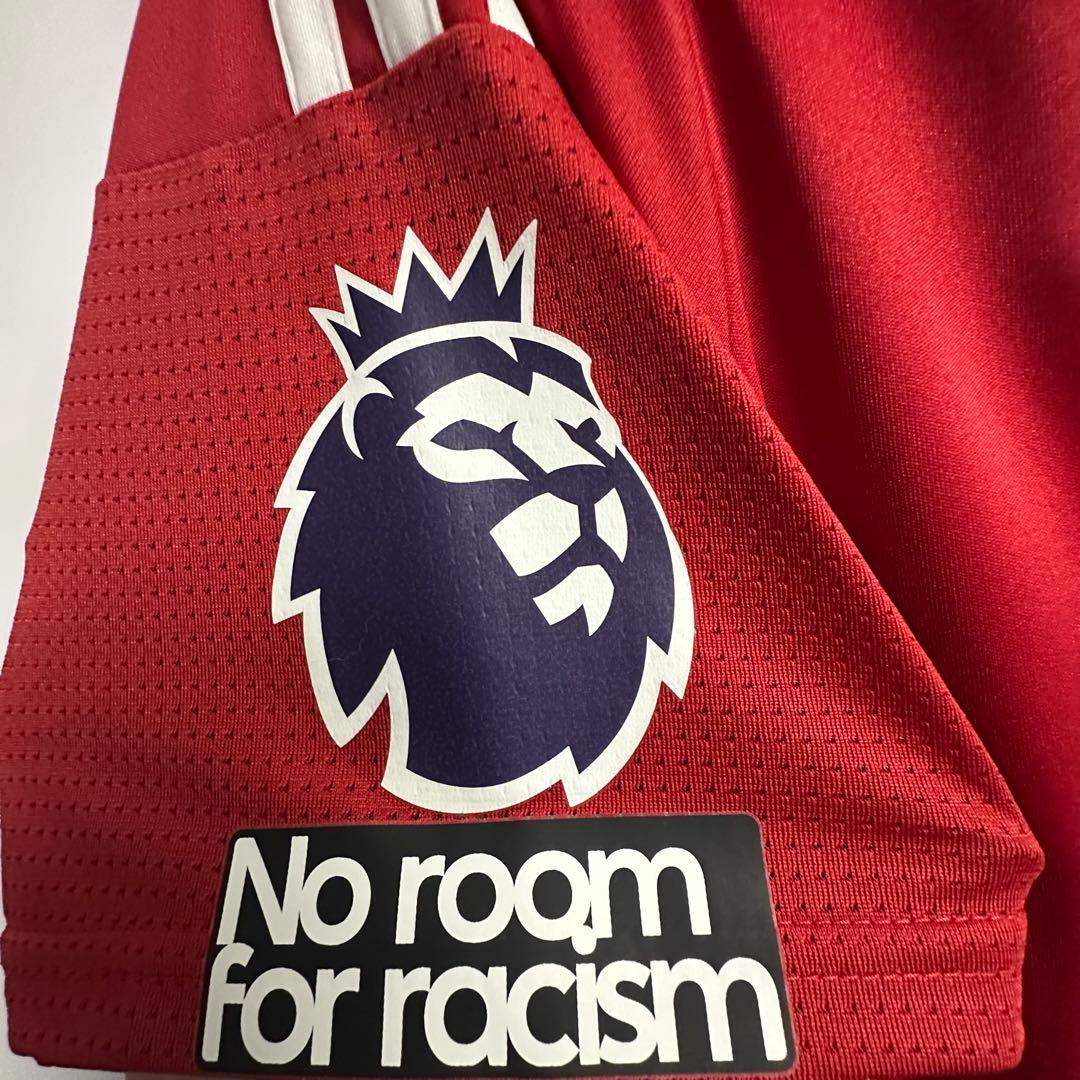 ノッティンガムフォレスト ギブスホワイト ユニフォーム