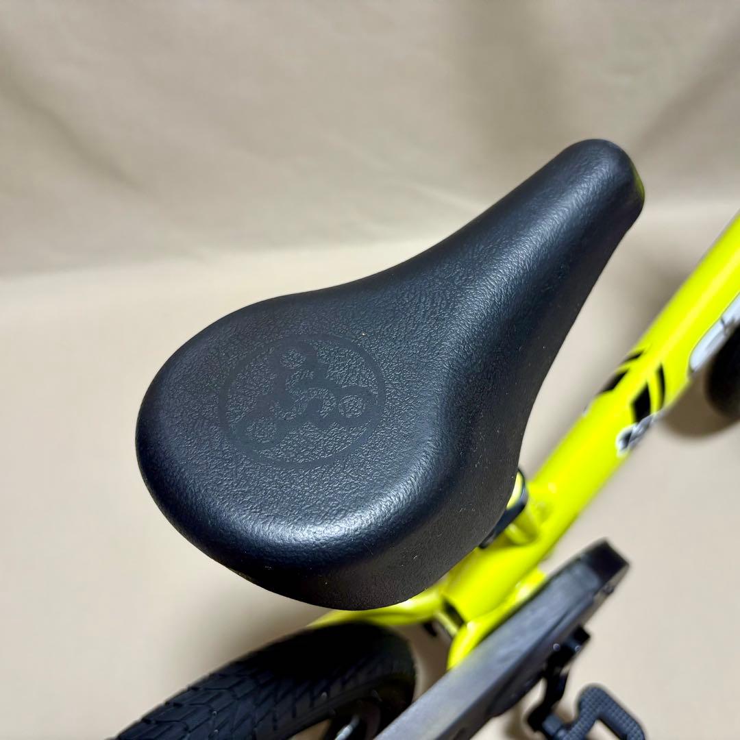 美品 STRIDER ストライダー 14× ライムイエロー 廃盤品 希少カラー