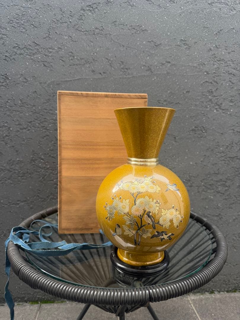 真鍮の花瓶 金色の花瓶 花と鳥の装飾