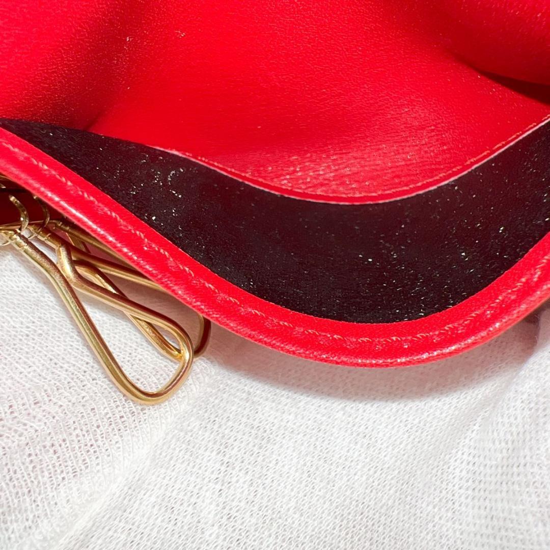 【使用わずか】ヴィトン エピ ミュルティクレ4 キーケース 赤 M63827