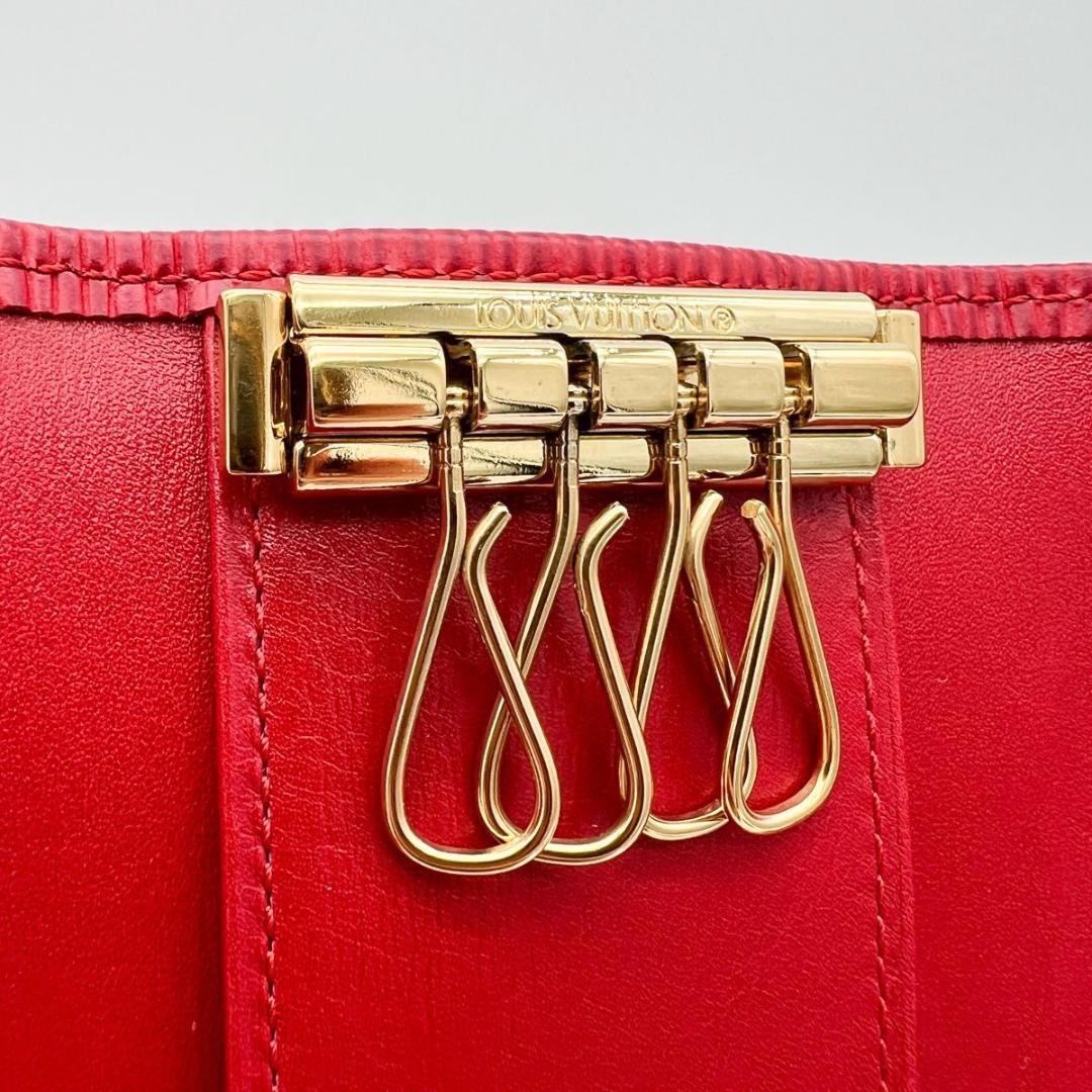 【使用わずか】ヴィトン エピ ミュルティクレ4 キーケース 赤 M63827