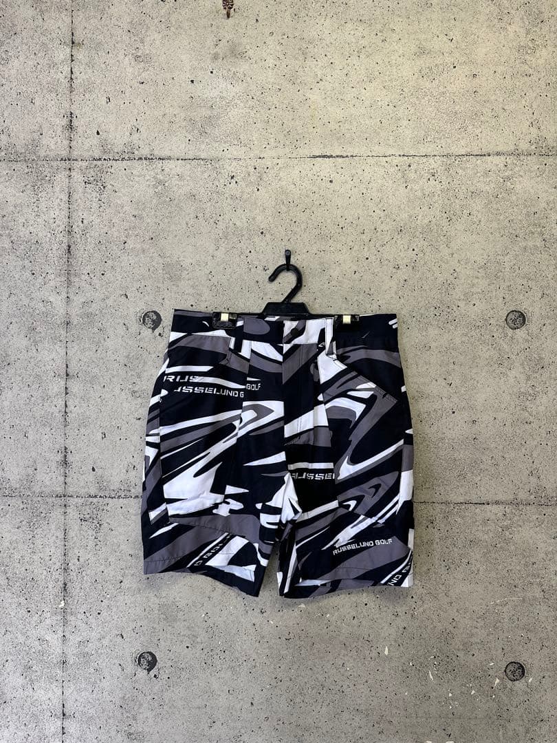 【新品未使用】サイズ4 メンズ ハーフパンツ ラッセルノ 2688
