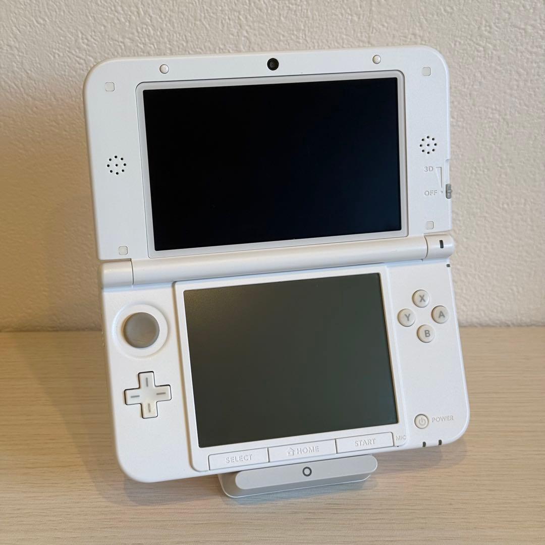 ニンテンドー3DS LL ピンク×ホワイト 箱付き 3-077