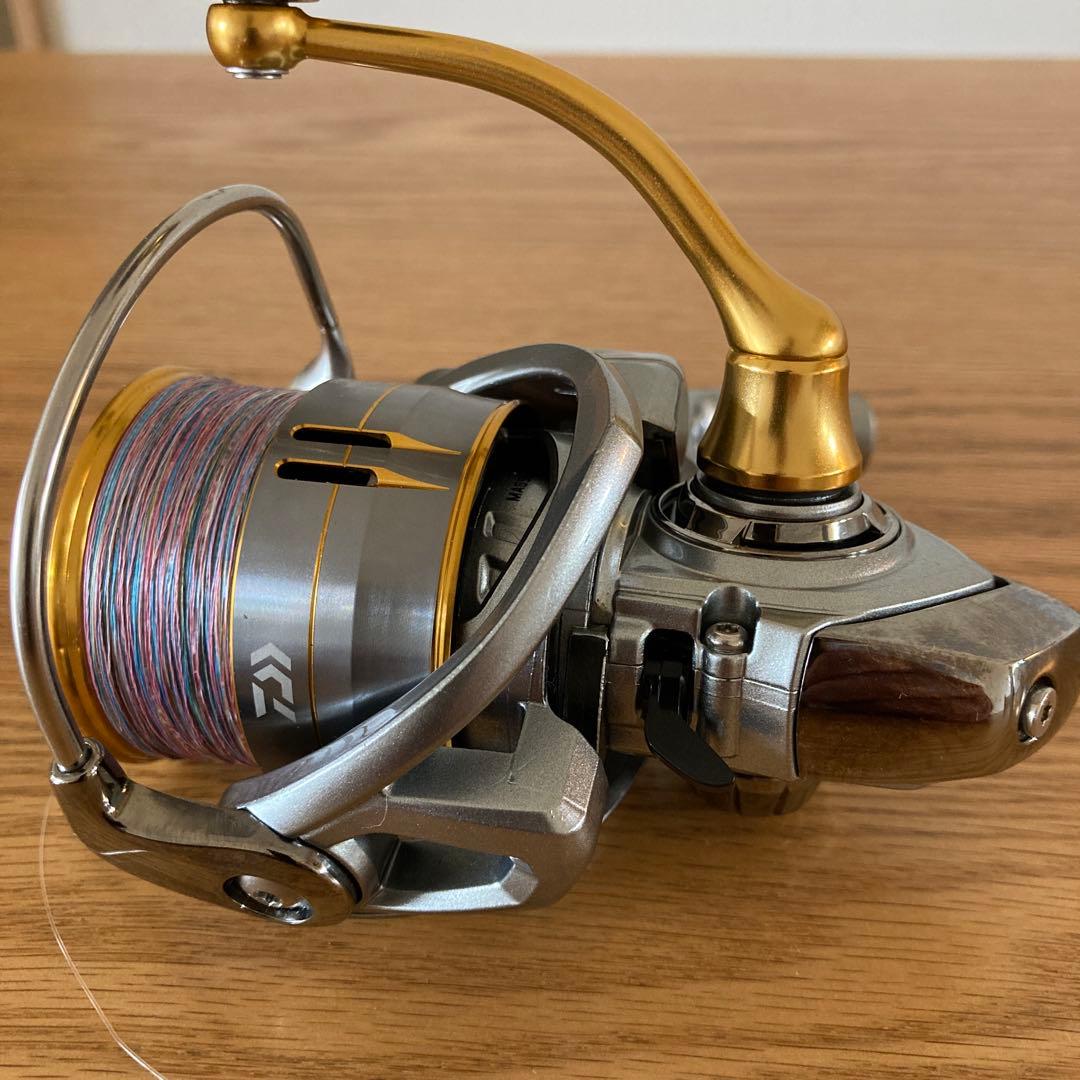 ダイワDAIWA FREAMS LT3000S-CXH