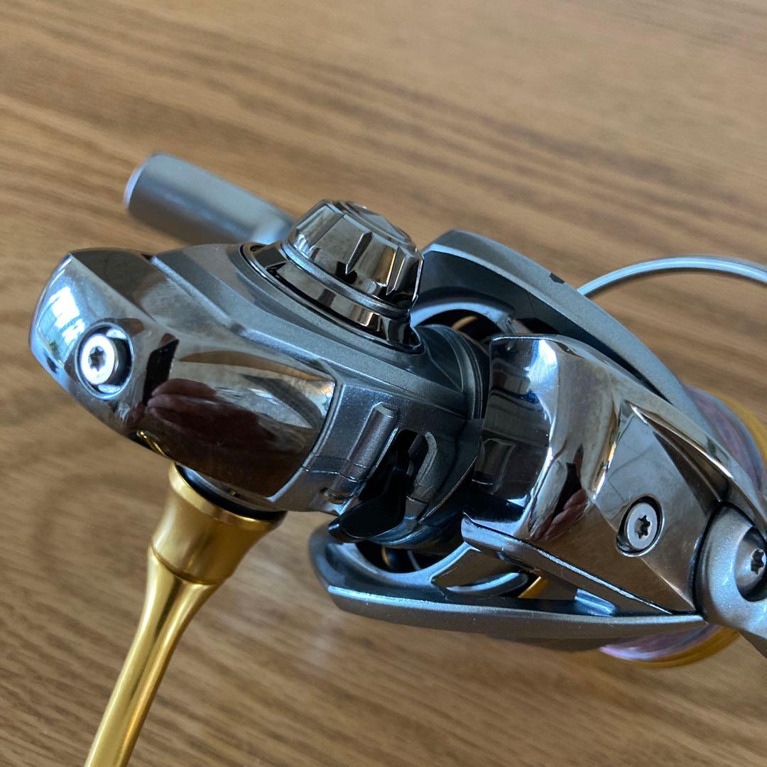 ダイワDAIWA FREAMS LT3000S-CXH